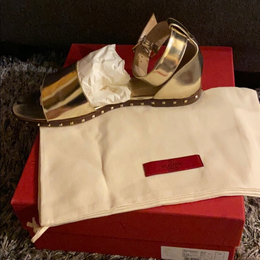 Shoes - Picture 3 of 3